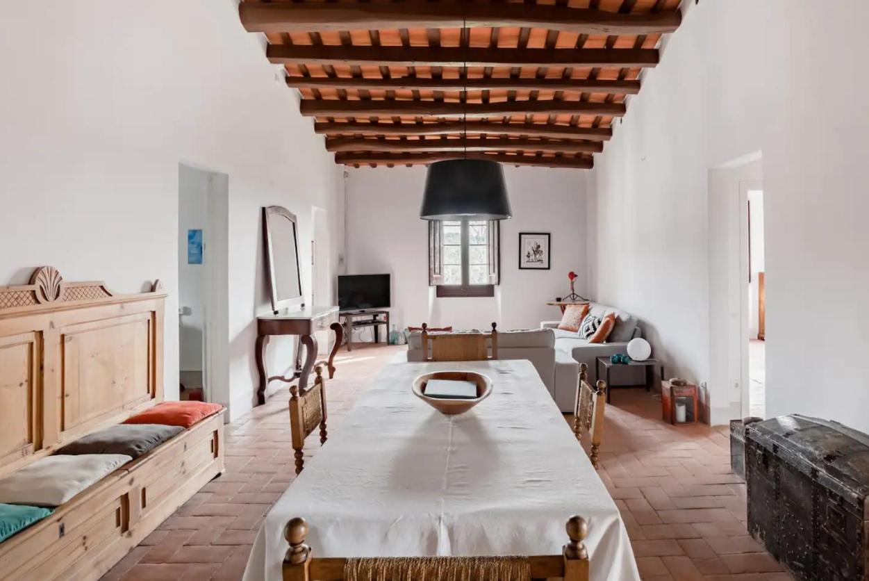 أليلا Can Rovira - Stunning Neoclassical Mansion, Just 20 Min Drive From Barcelona City Center, Ideal For Groups And Families المظهر الخارجي الصورة