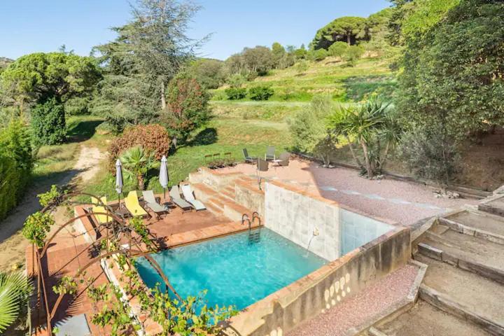 أليلا Can Rovira - Stunning Neoclassical Mansion, Just 20 Min Drive From Barcelona City Center, Ideal For Groups And Families المظهر الخارجي الصورة