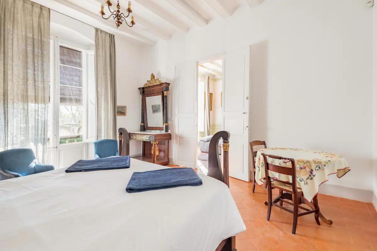 أليلا Can Rovira - Stunning Neoclassical Mansion, Just 20 Min Drive From Barcelona City Center, Ideal For Groups And Families المظهر الخارجي الصورة