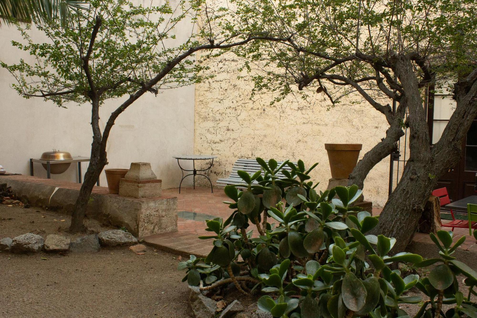 أليلا Can Rovira - Stunning Neoclassical Mansion, Just 20 Min Drive From Barcelona City Center, Ideal For Groups And Families المظهر الخارجي الصورة