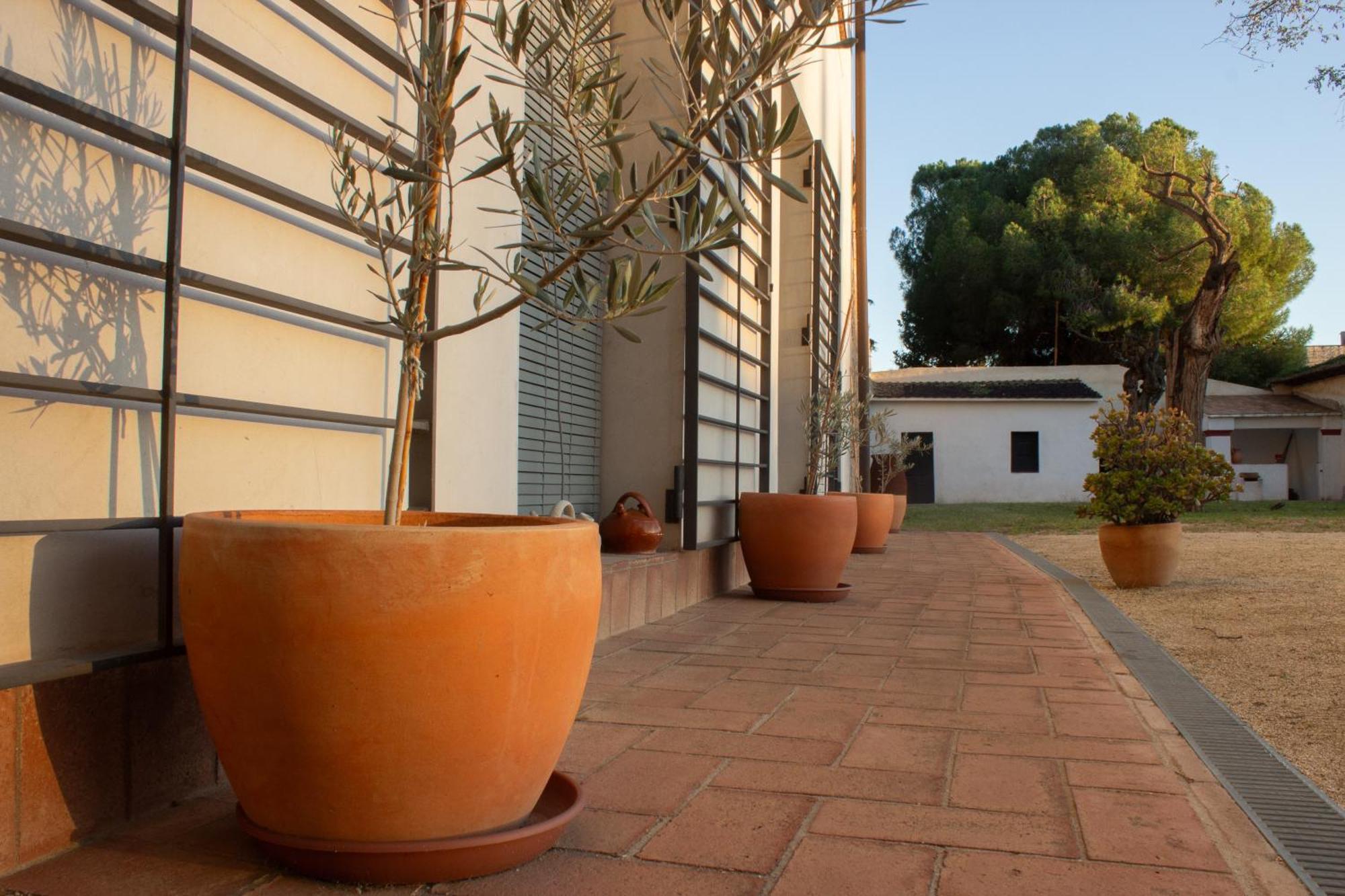 أليلا Can Rovira - Stunning Neoclassical Mansion, Just 20 Min Drive From Barcelona City Center, Ideal For Groups And Families المظهر الخارجي الصورة