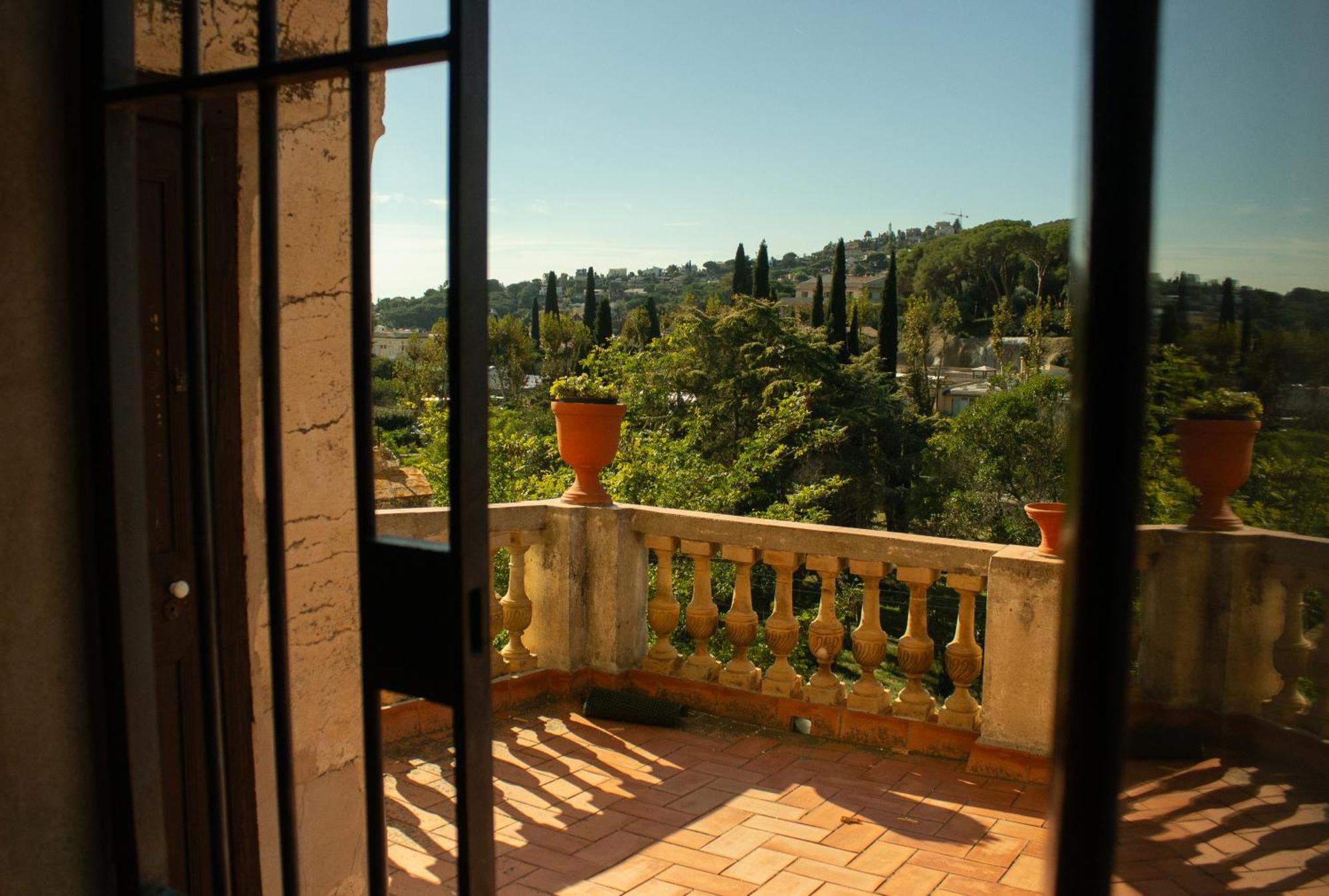 أليلا Can Rovira - Stunning Neoclassical Mansion, Just 20 Min Drive From Barcelona City Center, Ideal For Groups And Families المظهر الخارجي الصورة